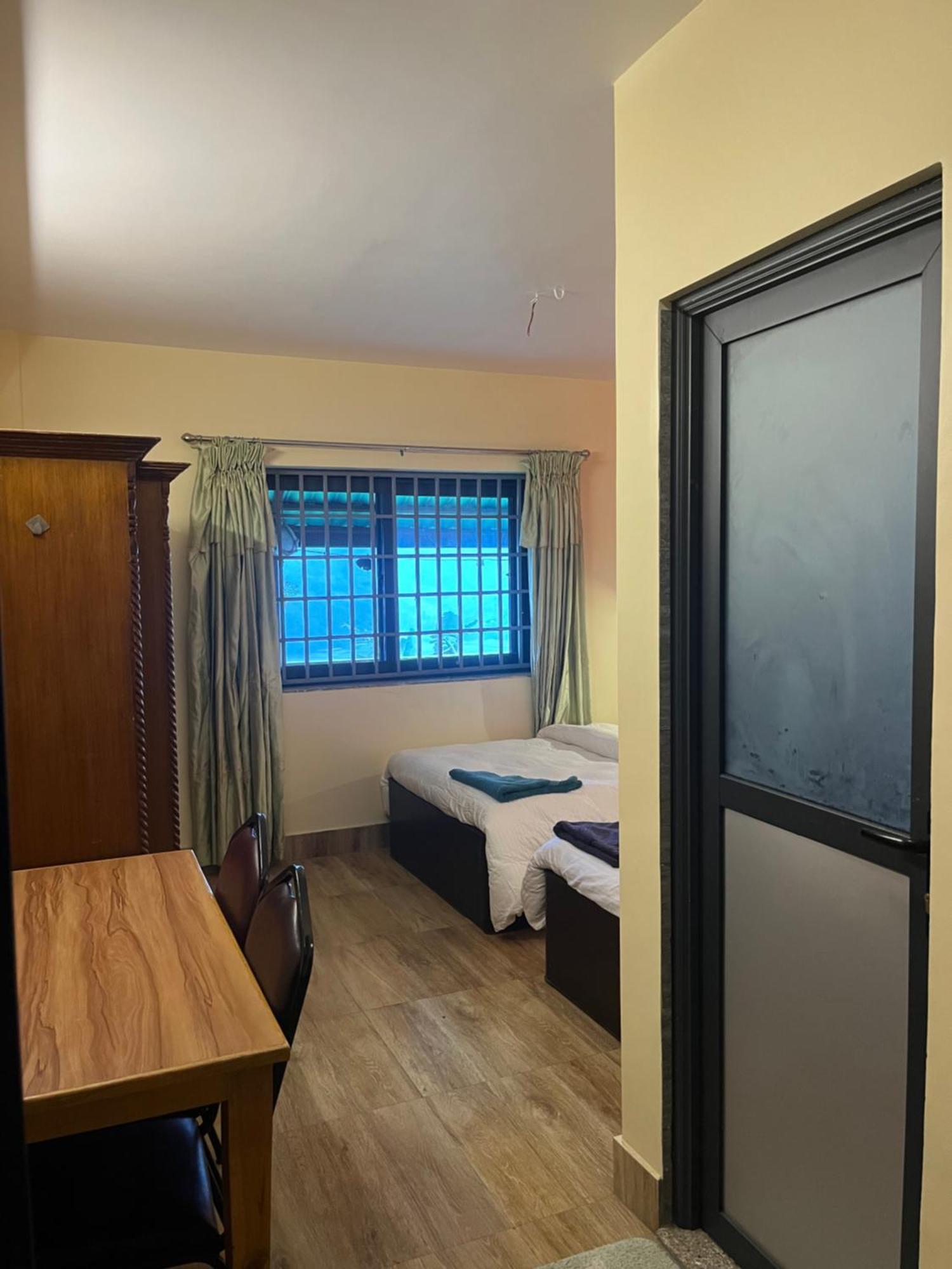 The North Face Inn'S Homestay Pokhara Bagian luar foto
